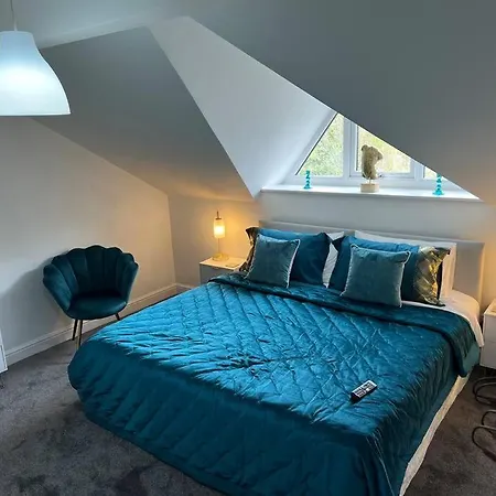 Luxury Living In Chapel Allerton By Yorksha Property شقة